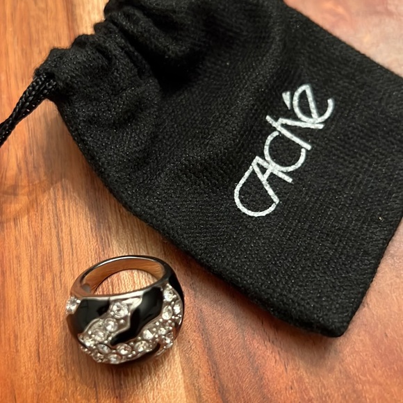 CACHE BLACK AND SILVER RHINESTONE DOME RING - Picture 6 of 14